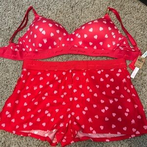 Victoria’s Secret PINK 34DD bra and matching lounge shorts in size large
